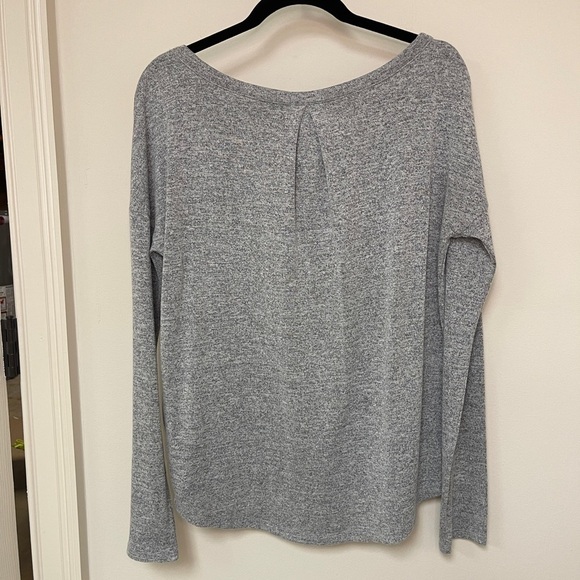 Gap Factory: Women’s Heather Gray Lightweight Scoop Neck Sweater, Size M - Picture 2 of 9